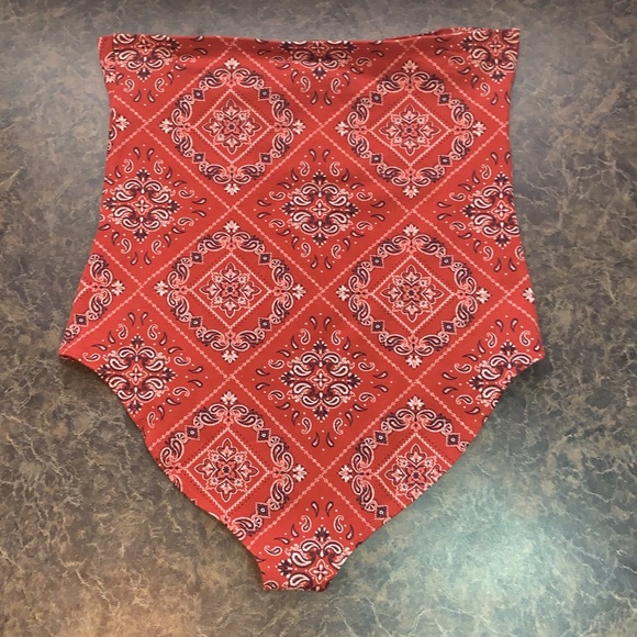 Cute tube top bodysuit - Picture 2 of 2